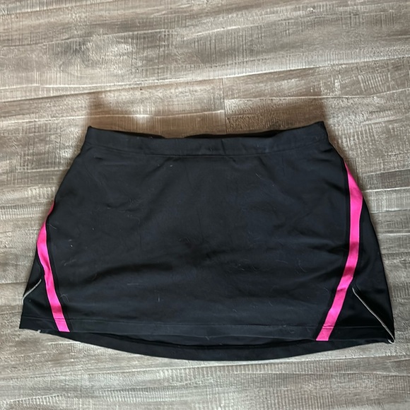 Nike athletic skirt - Picture 1 of 5